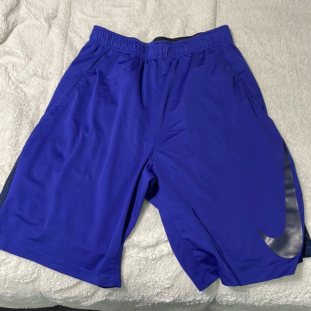 Nike Blue medium basketball shorts dri fit